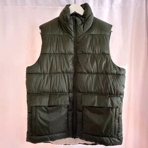 Amazon Essentials puffer vest